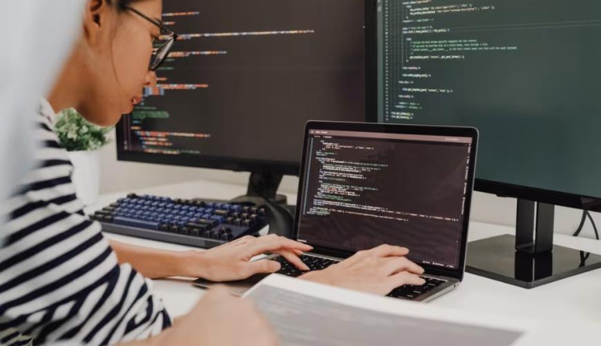 巴彦淖尔小程序定制开发构建实时互动新生态：WebRTC+即时通讯双引擎驱动